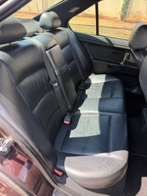 BMW 325I - Imagem 14