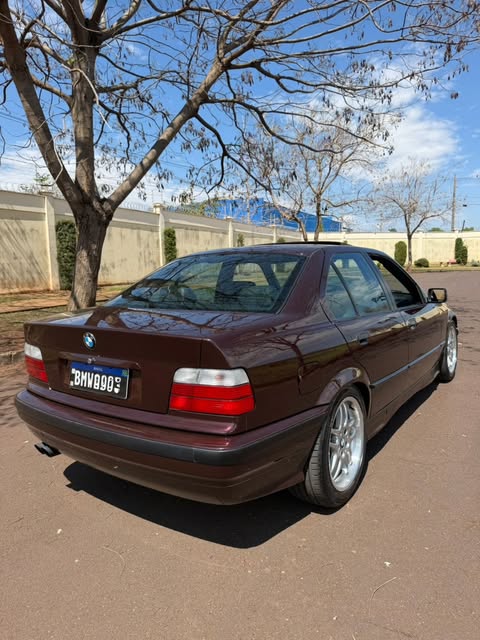 BMW 325I - Imagem 7
