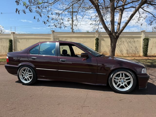 BMW 325I - Imagem 9