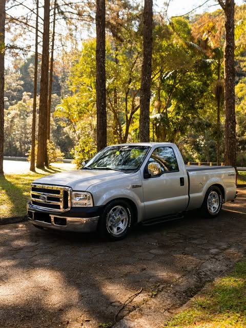FORD F-250 XLT-L - Imagem 6