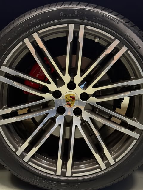 PORSCHE MACAN TURBO - Imagem 4