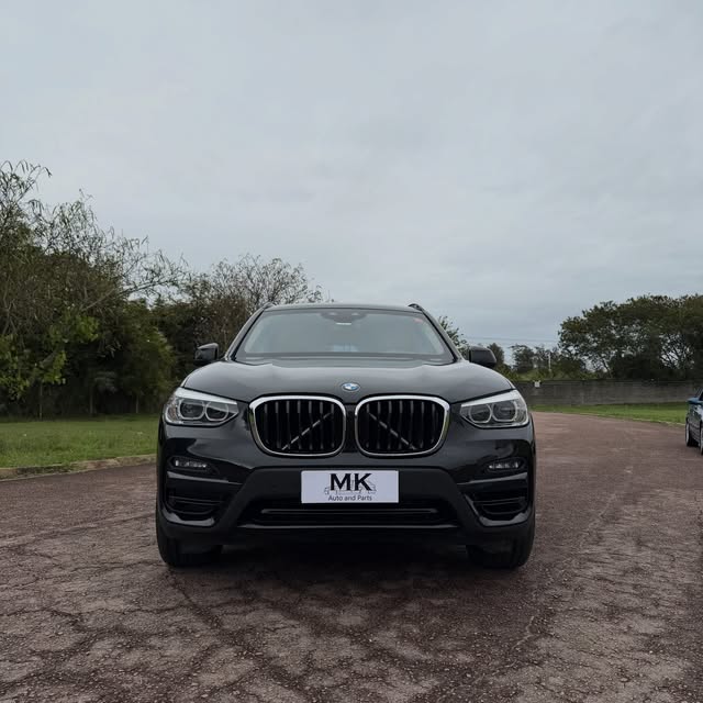 BMW X3 XDRIVE30E - Imagem 4