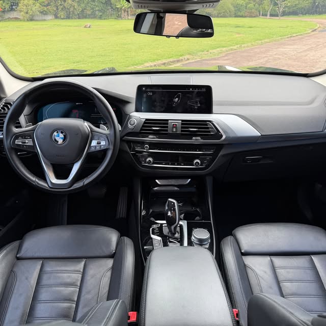 BMW X3 XDRIVE30E - Imagem 7