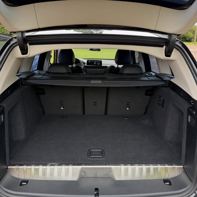 BMW X3 XDRIVE30E - Imagem 8