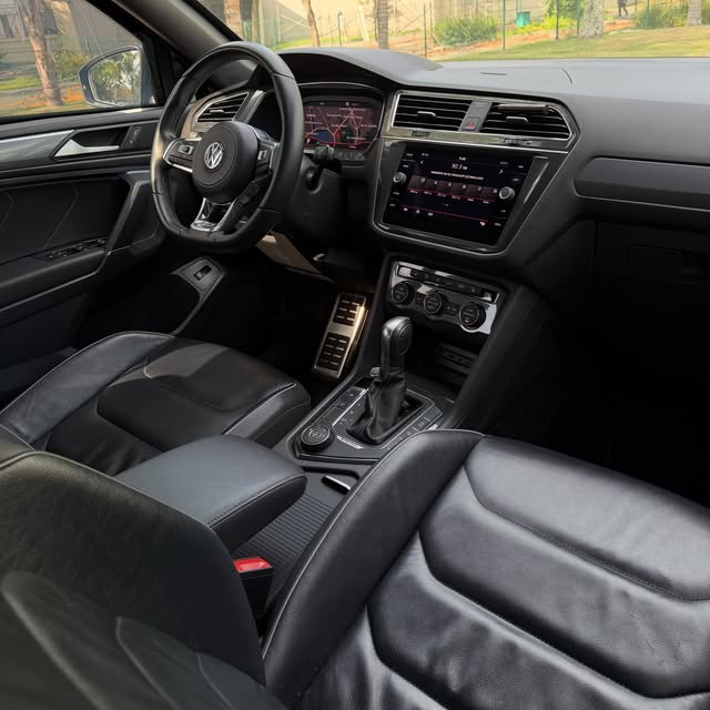 VOLKSWAGEN TIGUAN R-LINE - Imagem 8