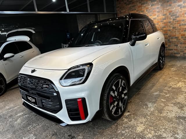 MINI COUNTRYMAN JCW ALL4 - Imagem 1