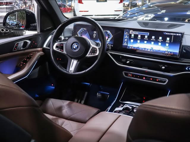BMW X5 XDRIVE 50E M SPORT - Imagem 6
