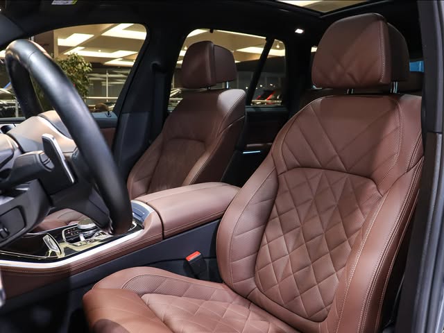 BMW X5 XDRIVE 50E M SPORT - Imagem 7