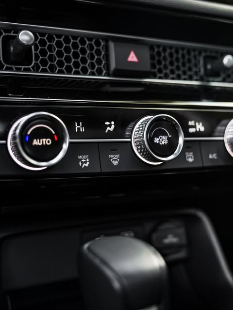 HONDA CIVIC TOURING HYBRID - Imagem 12