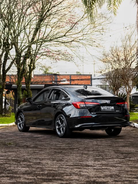 HONDA CIVIC TOURING HYBRID - Imagem 4