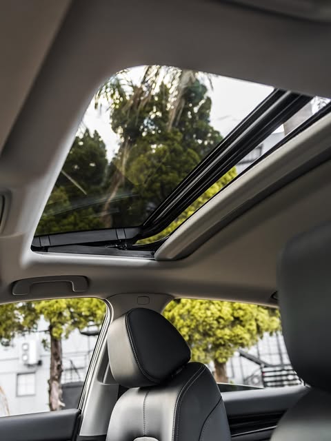 HONDA CIVIC TOURING HYBRID - Imagem 7