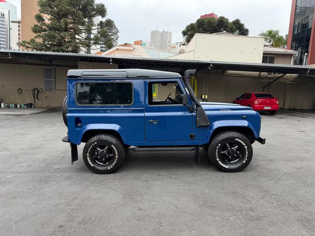 LAND ROVER DEFENDER - Imagem 13