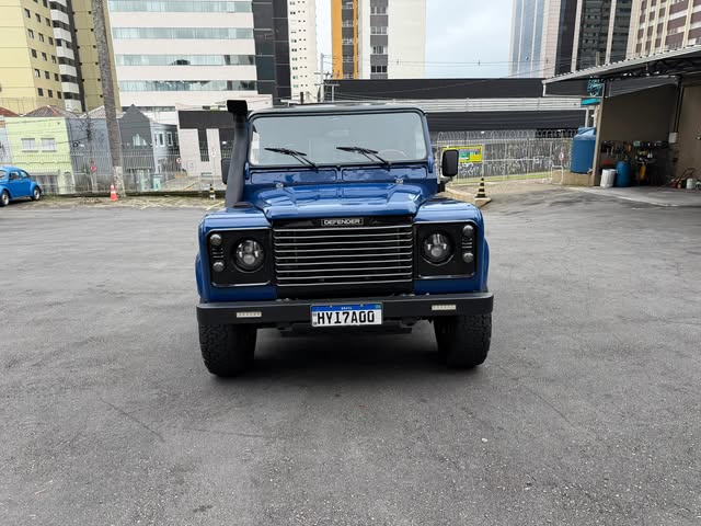 LAND ROVER DEFENDER - Imagem 18