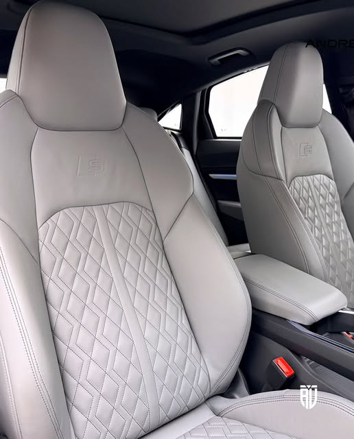 AUDI E-TRON SPORTBACK S - Imagem 13
