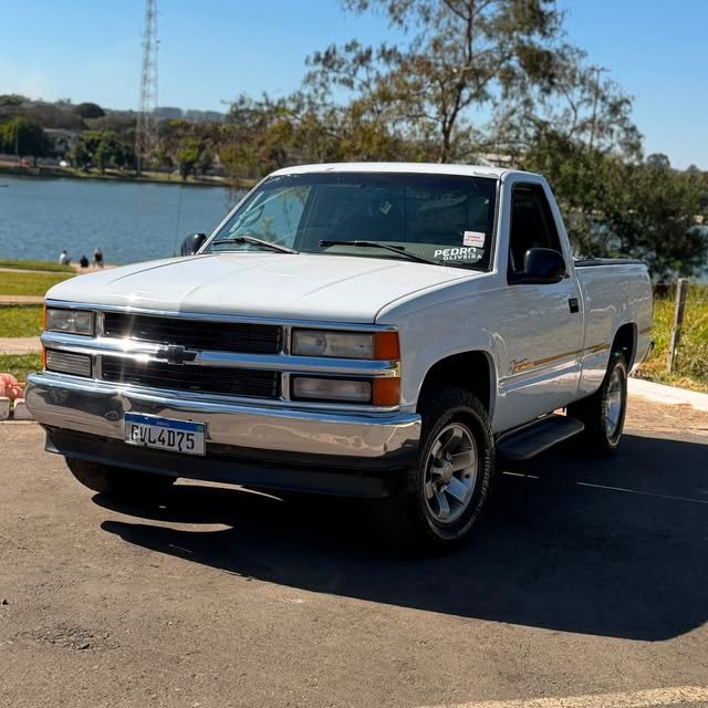 CHEVROLET SILVERADO - Imagem 2