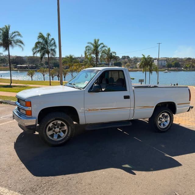 CHEVROLET SILVERADO - Imagem 3
