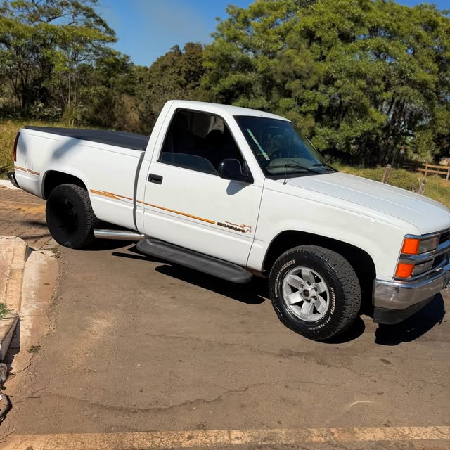 CHEVROLET SILVERADO - Imagem 4