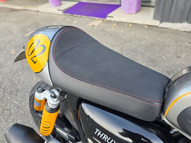 TRIUMPH THRUXTON 1200 R - Imagem 11