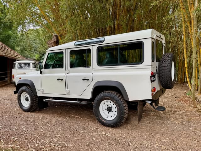 LAND ROVER DEFENDER - Imagem 3