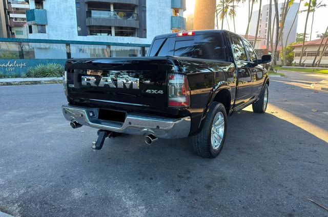 RAM 1500 LARAMIE - Imagem 4