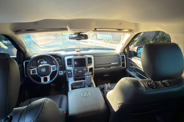 RAM 1500 LARAMIE - Imagem 8