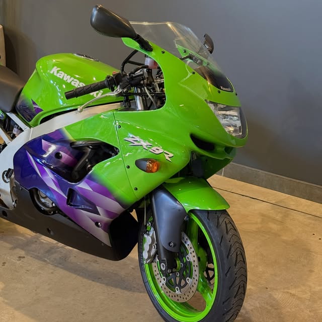 KAWASAKI ZX-9 - Imagem 3