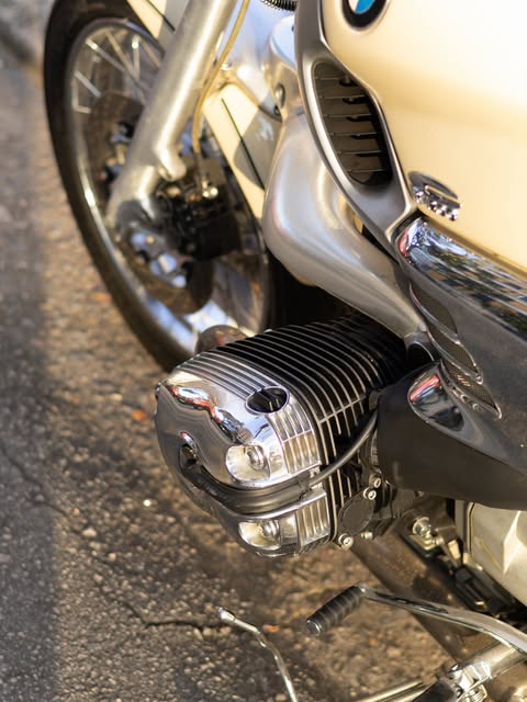 BMW R 1200 C - Imagem 9