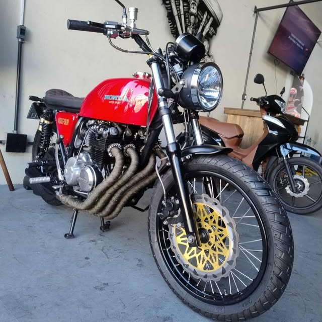 HONDA CB 400 - Imagem 4