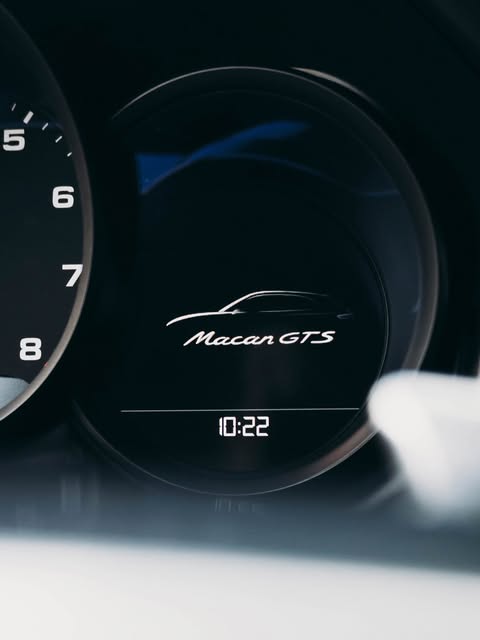 PORSCHE MACAN GTS - Imagem 14