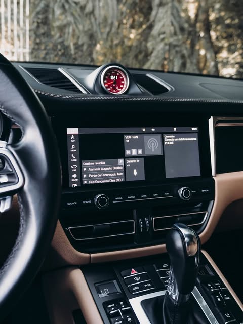 PORSCHE MACAN GTS - Imagem 16