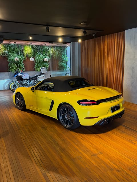 PORSCHE 718 BOXSTER 4.0 GTS - Imagem 14