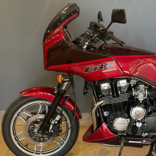 HONDA CBX 750 F - Imagem 3