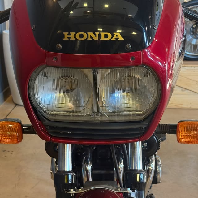 HONDA CBX 750 F - Imagem 7