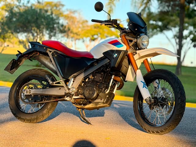 BMW X COUNTRY - Imagem 2