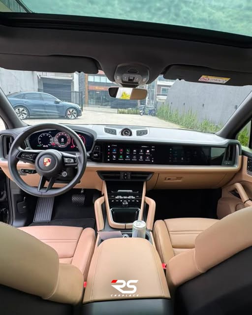 PORSCHE CAYENNE E-HYBRID - Imagem 10
