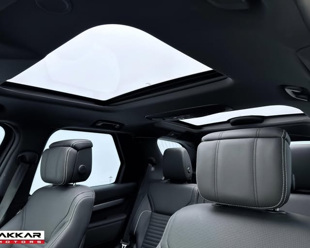 LAND ROVER DISCOVERY D300 MHEV R-DYNAMIC HSE - Imagem 8