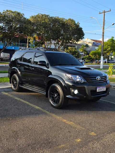 TOYOTA HILUX SRV - Imagem 2