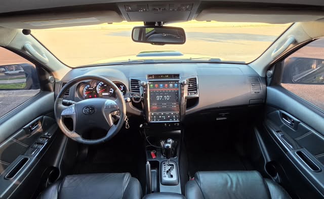 TOYOTA HILUX SRV - Imagem 16
