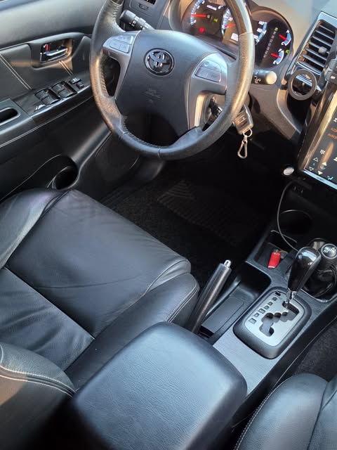 TOYOTA HILUX SRV - Imagem 8