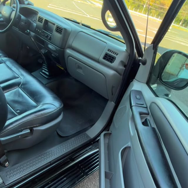 FORD F-250 XLT-L - Imagem 8