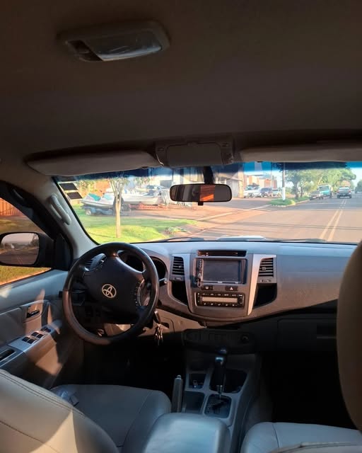 TOYOTA HILUX SRV 3.0 TURBO DIESEL 4X4 AUTOMÁTICO - Imagem 6