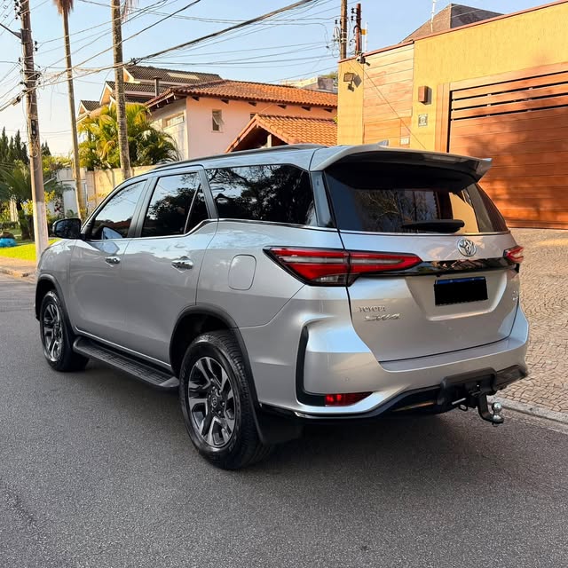 TOYOTA SW4 PLATINUM - Imagem 2