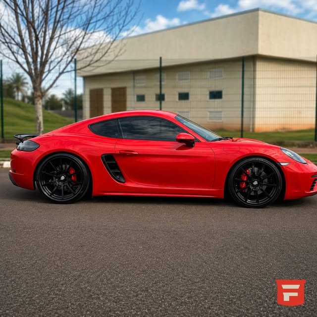 PORSCHE 718 CAYMAN S - Imagem 10