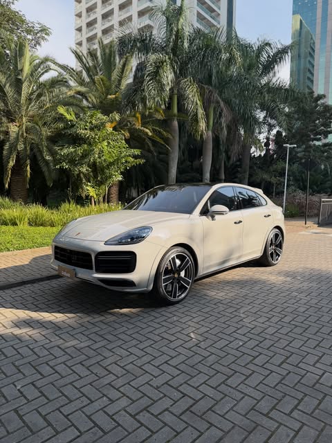 PORSCHE CAYENNE TURBO - Imagem 1