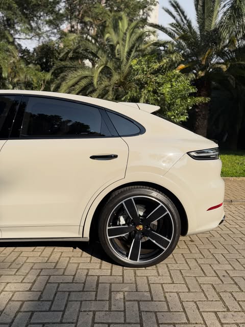 PORSCHE CAYENNE TURBO - Imagem 4