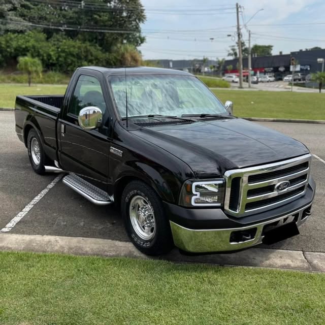 FORD F-250 XLT-L - Imagem 1