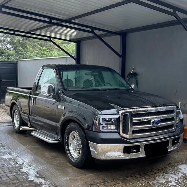 FORD F-250 XLT-L - Imagem 2