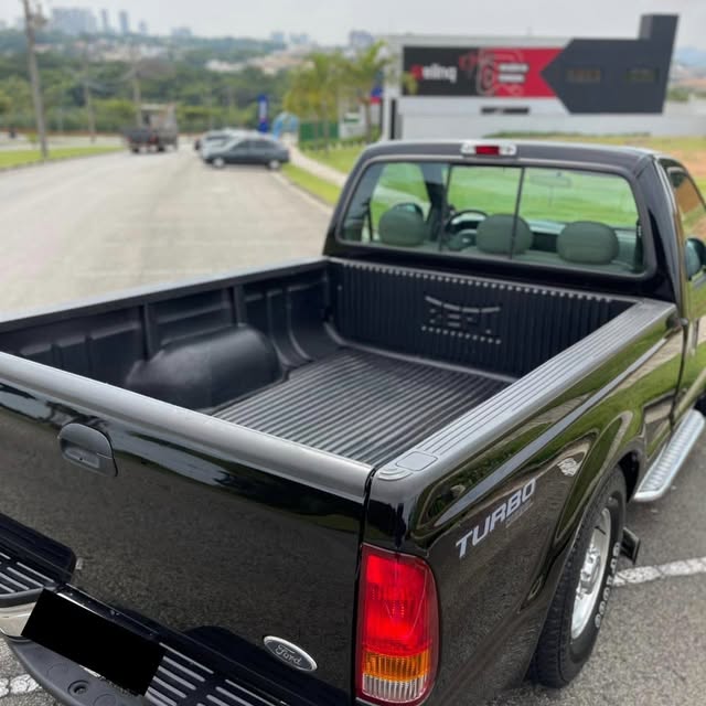 FORD F-250 XLT-L - Imagem 7