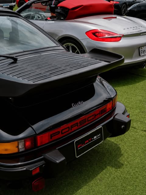 PORSCHE 911 TURBO - Imagem 2