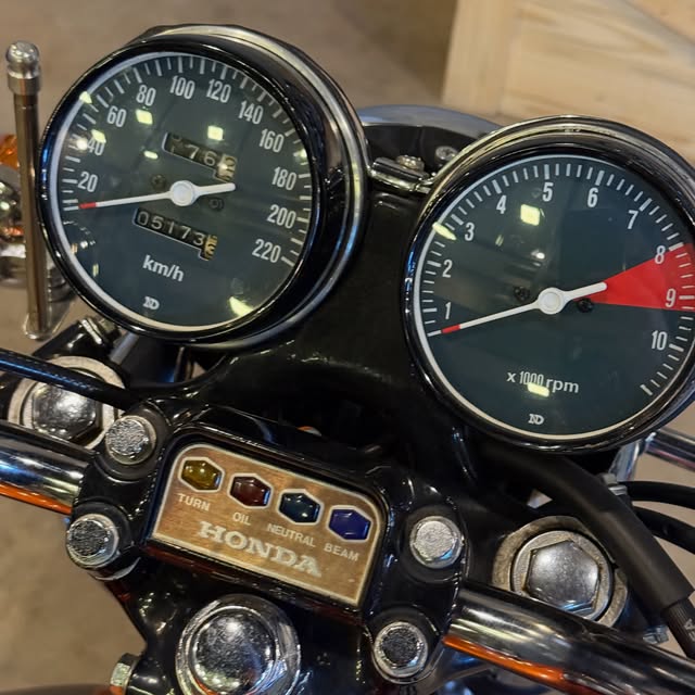 HONDA CB 750 K3 - Imagem 5